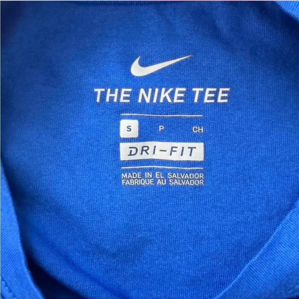 Nike Blue and Red Short Sleeve Tees